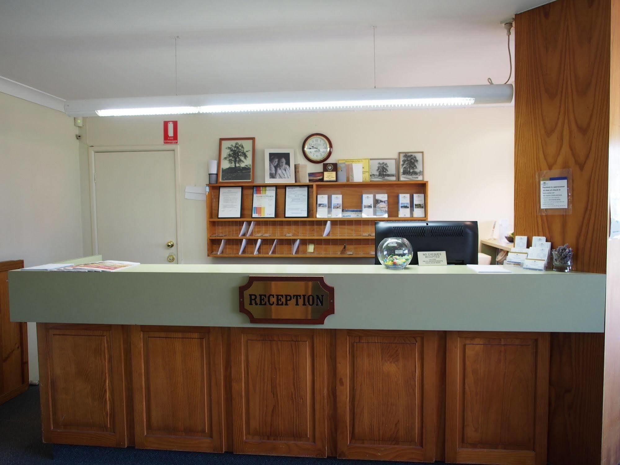 Solomon Inn Motel Figtree Wollongong Exteriör bild